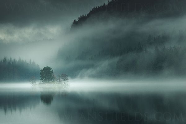 Wallpaper Misty Mountain Lake